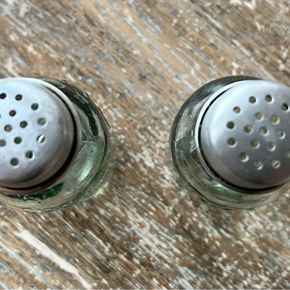 Mini glass mason jar salt & pepper shakers - Picture 3 of 3